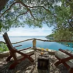 Remote House Studena Brac 別荘
